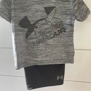 NWT Boys Under Armour Set (12m)